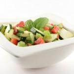 Courgette salade met paprika en bleekselderij